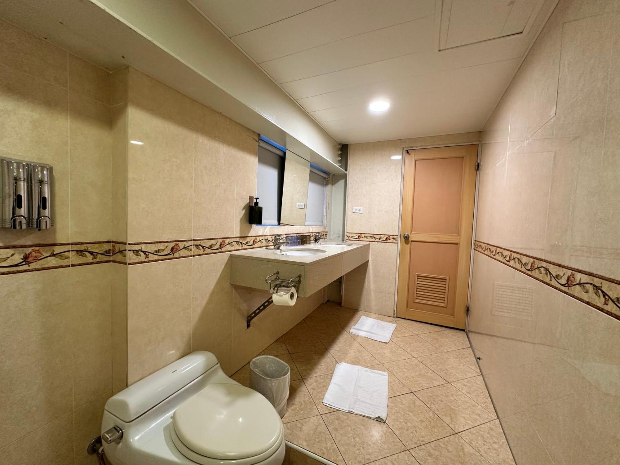 Cz Inn 101-4 Тайбэй Экстерьер фото